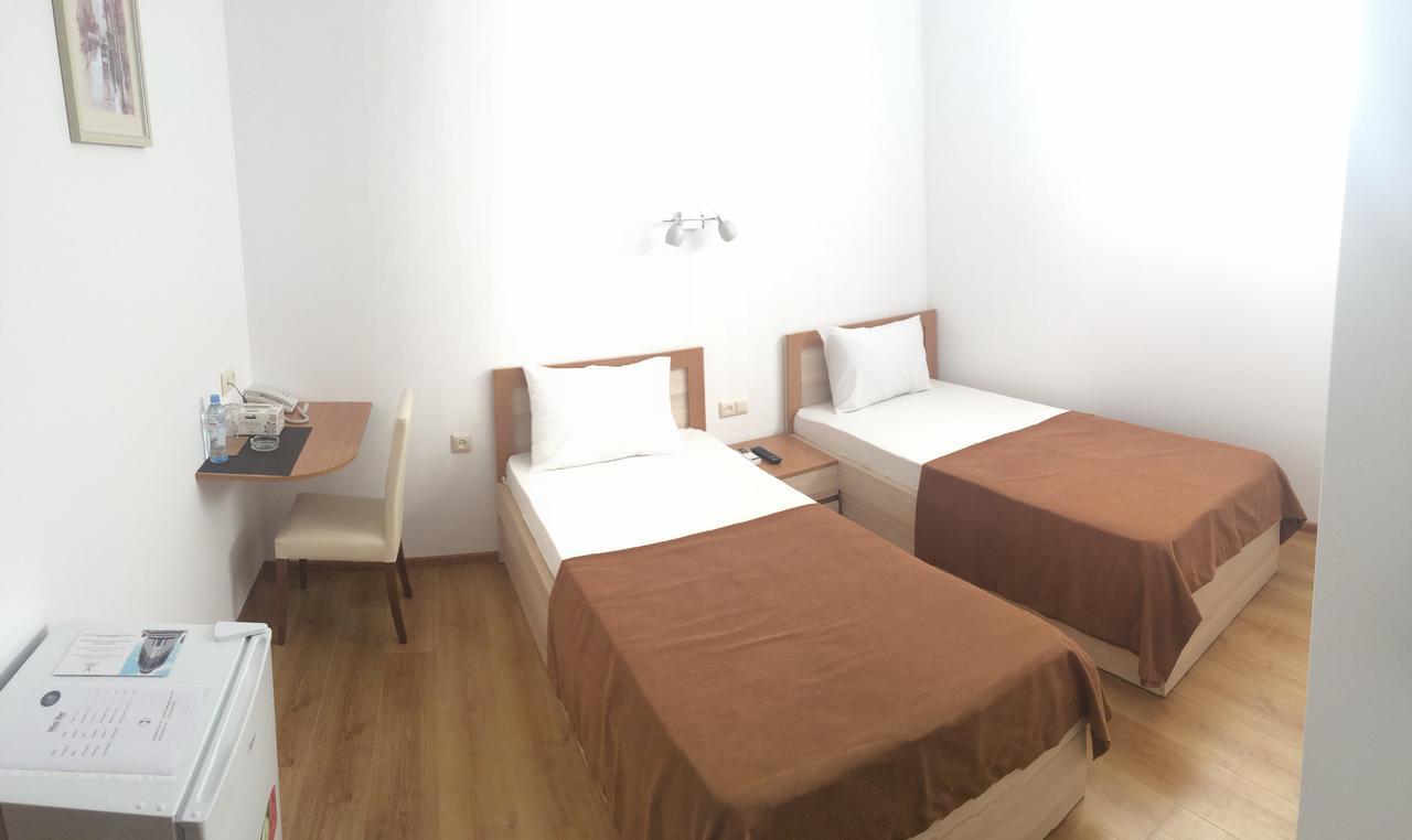 Hotel Marseille Batumi Eksteriør billede