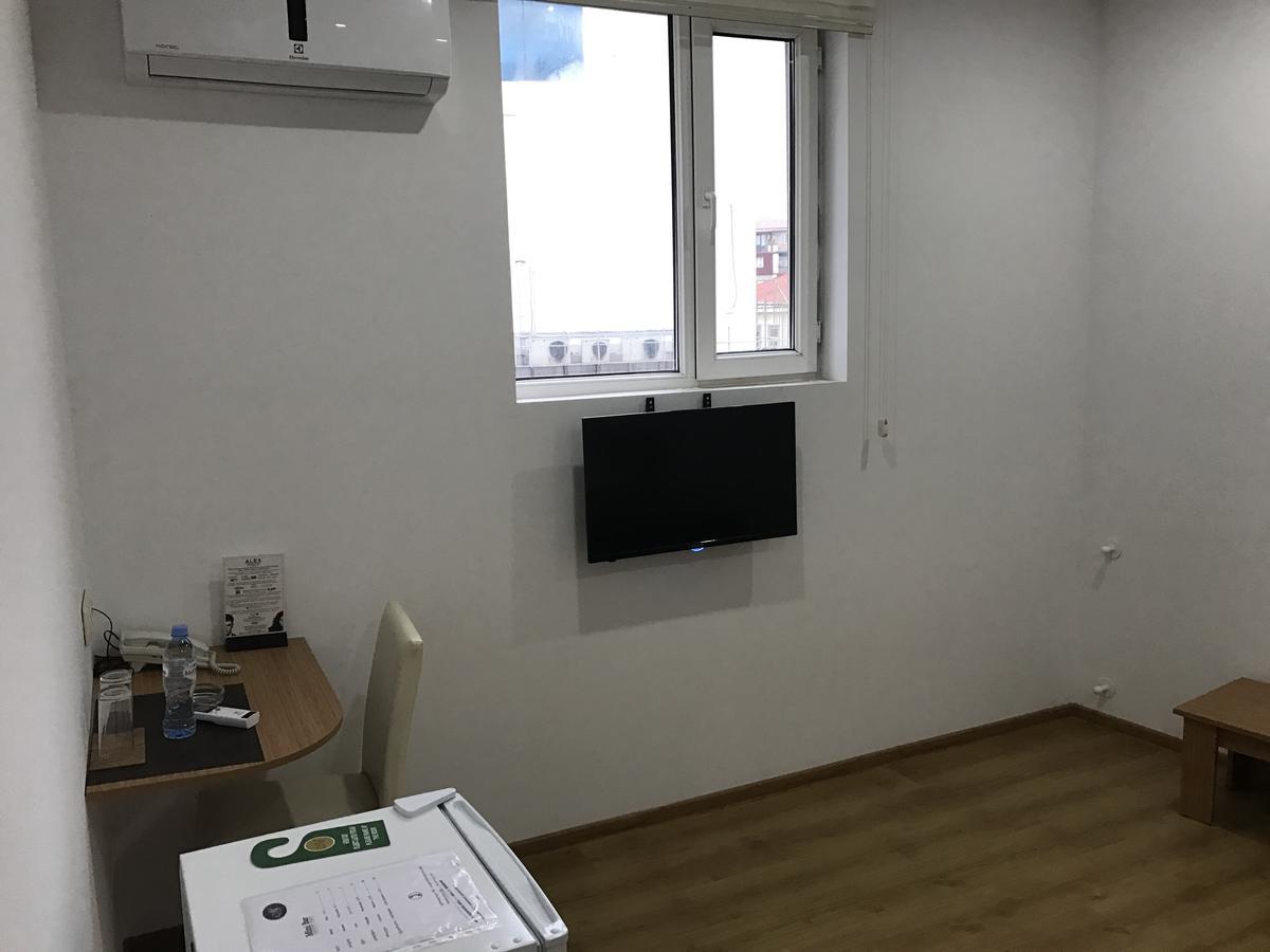 Hotel Marseille Batumi Eksteriør billede