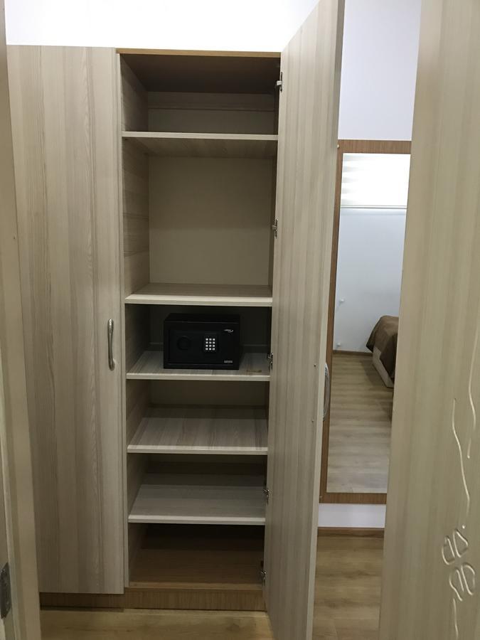 Hotel Marseille Batumi Eksteriør billede