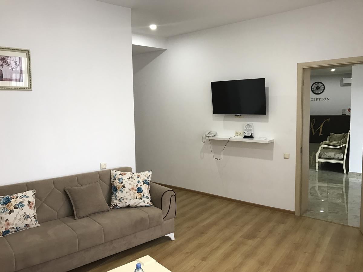 Hotel Marseille Batumi Eksteriør billede