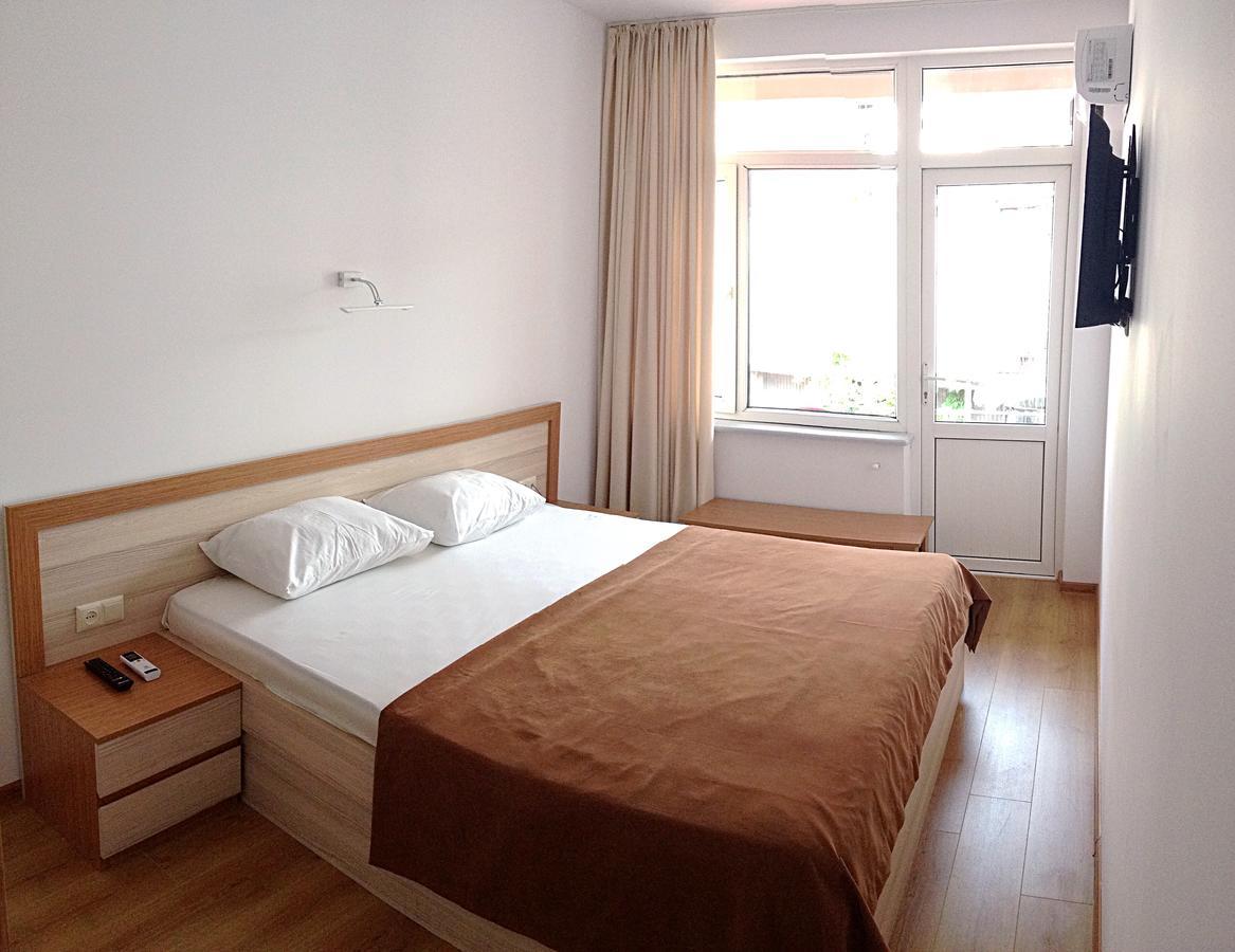 Hotel Marseille Batumi Eksteriør billede