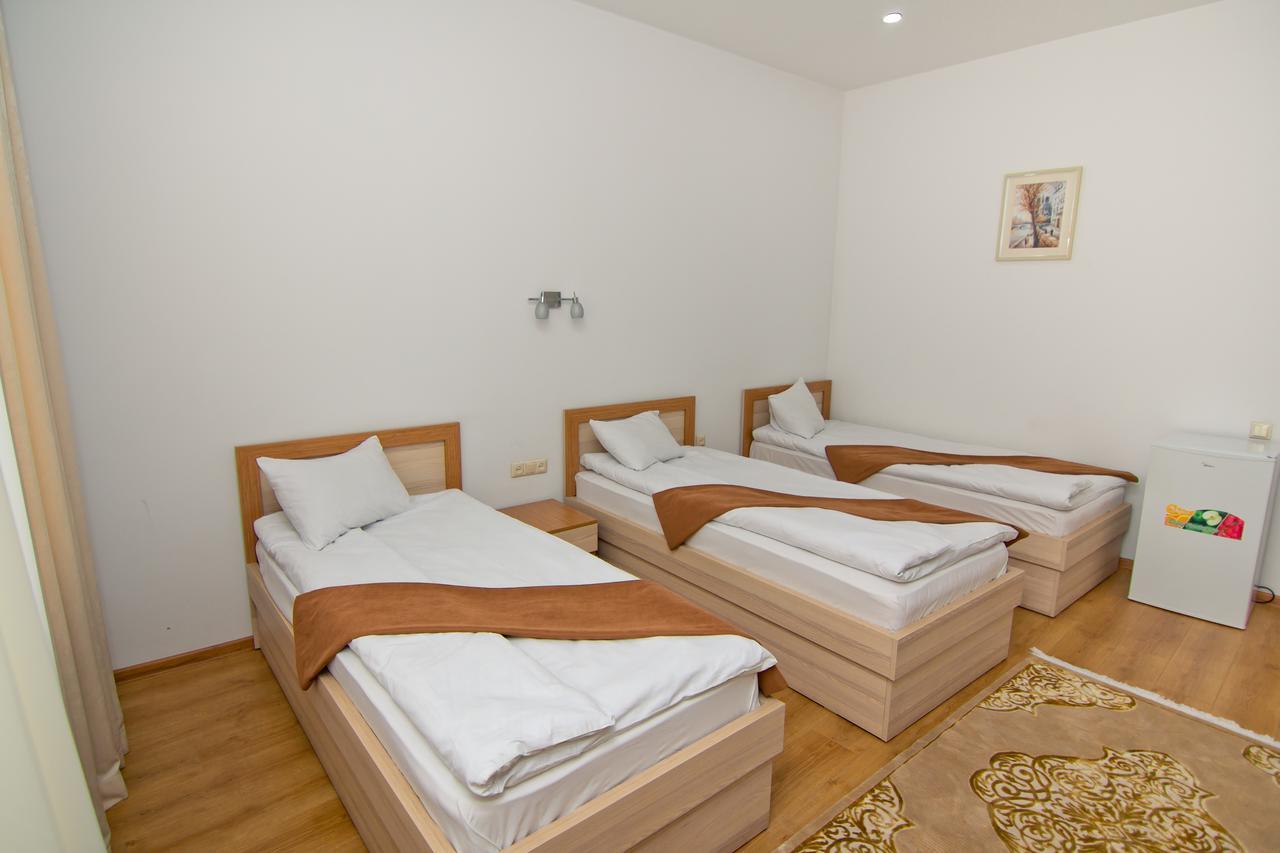 Hotel Marseille Batumi Eksteriør billede