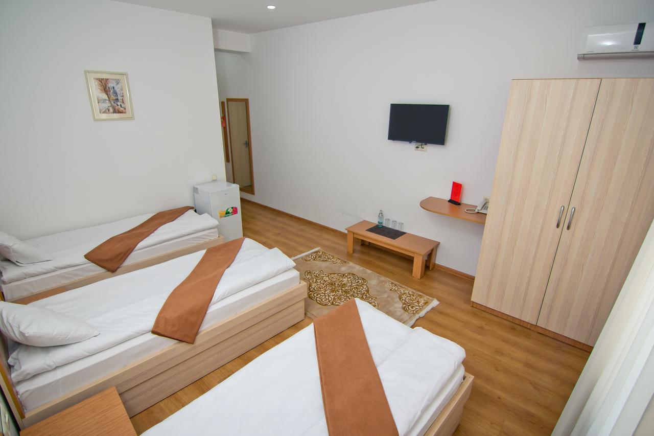 Hotel Marseille Batumi Eksteriør billede