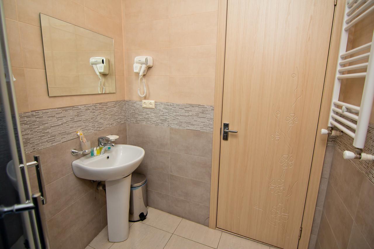 Hotel Marseille Batumi Eksteriør billede